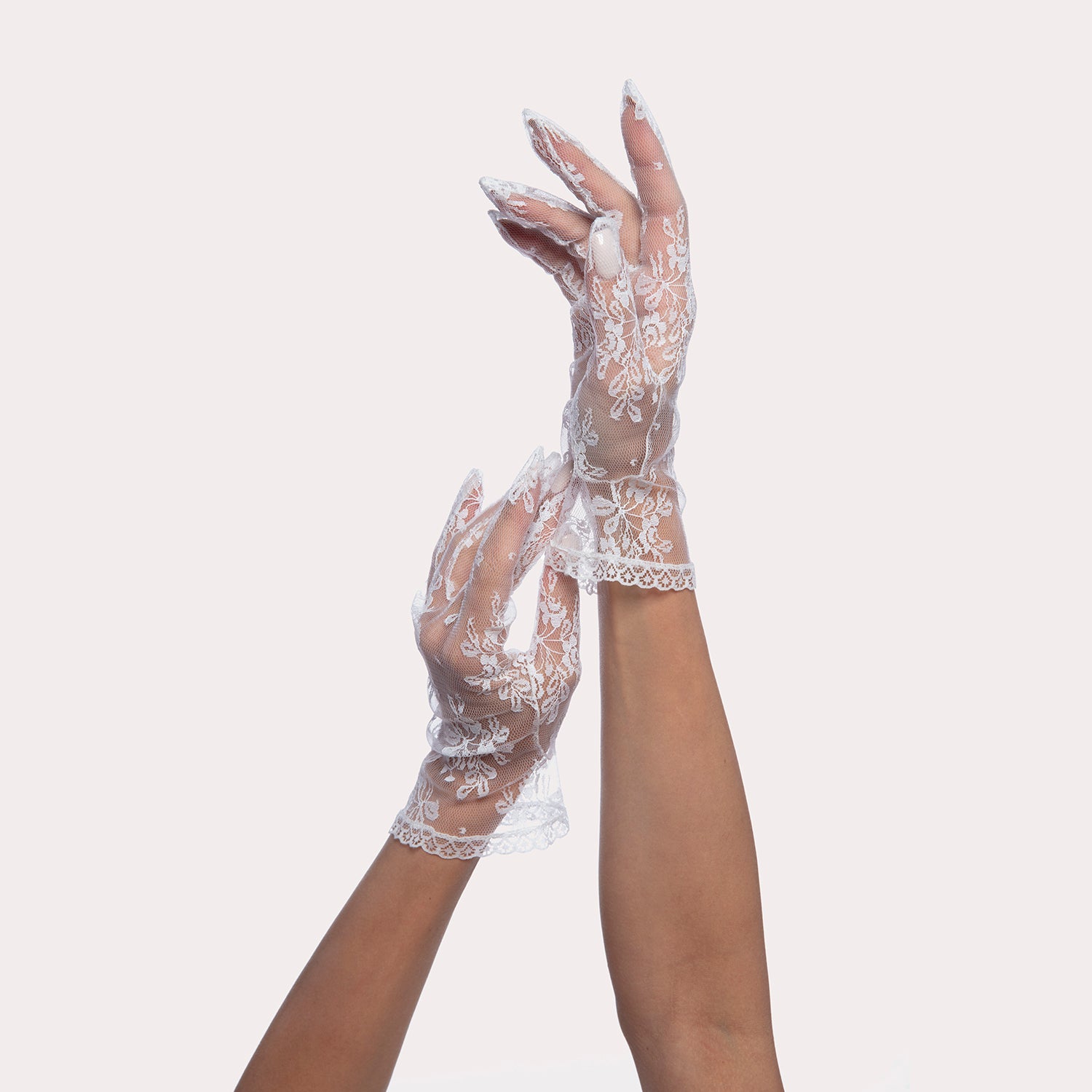 Paris Lace Wrist-Length Gallery Glove white