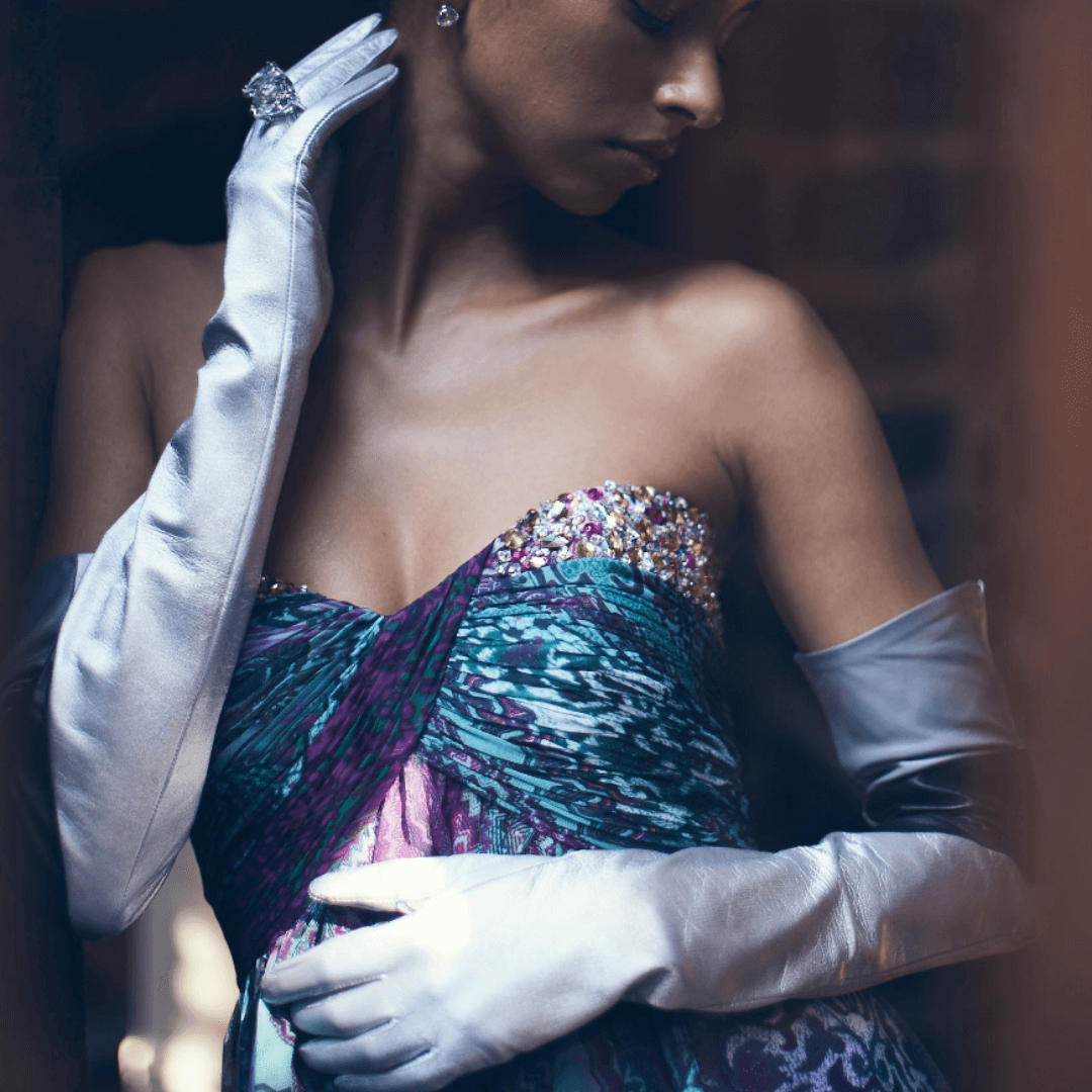 Colorblock Metallic Extended Runway Opera Glove