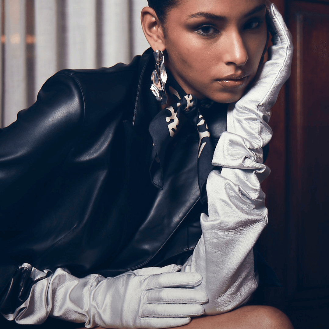 Colorblock Metallic Extended Runway Opera Glove