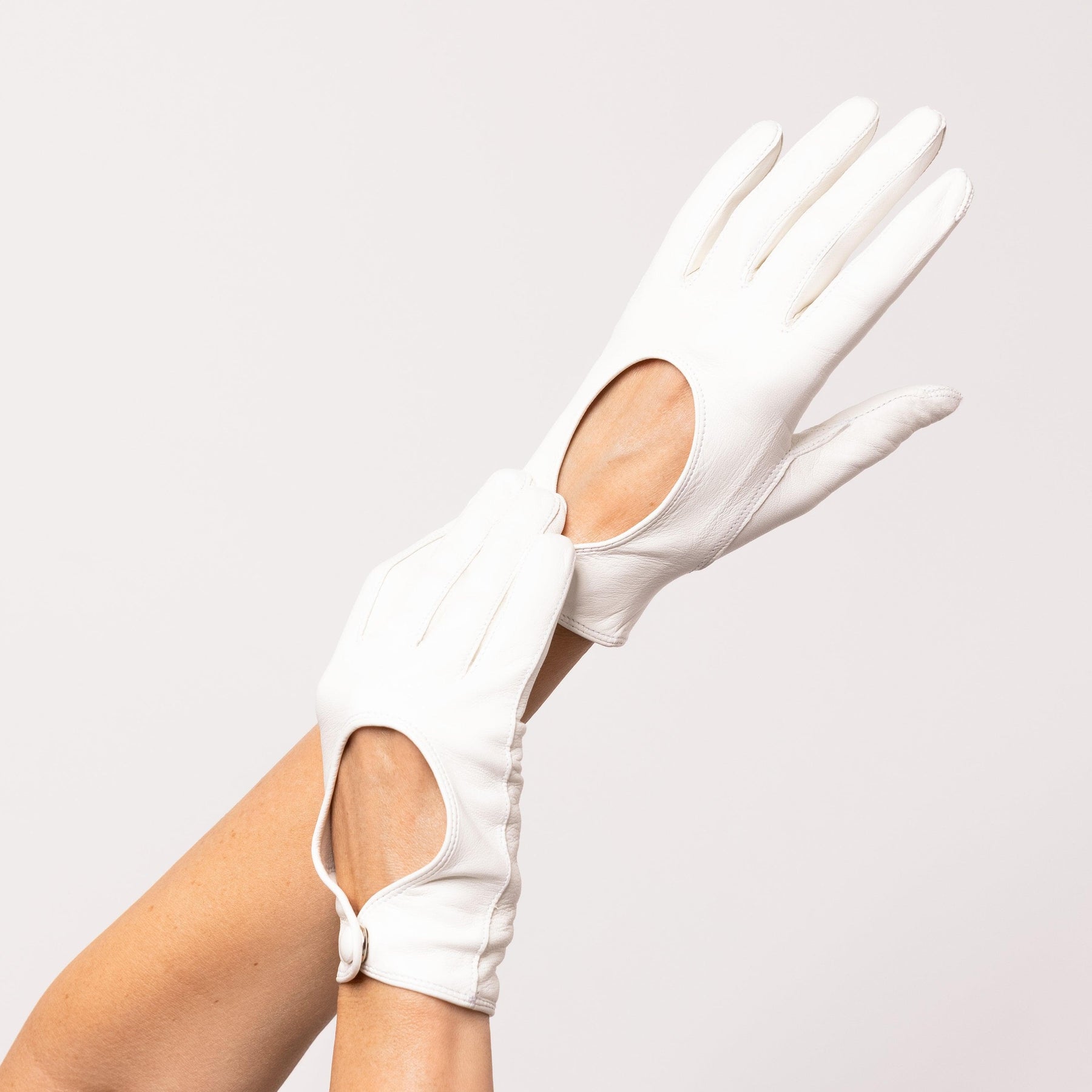 Driver Glove with Pearls, Nude / S